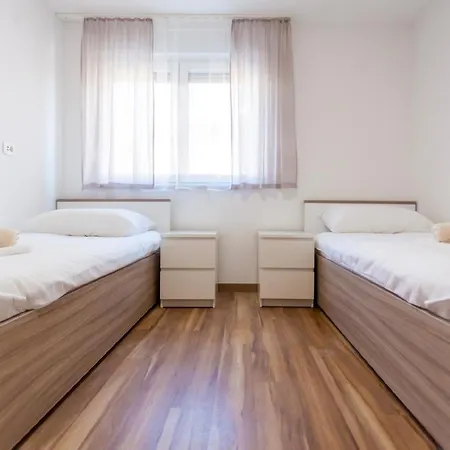 Fuer 6 Personen Ca 90 Qm In Milcetici, Kvarner Bucht Krk *